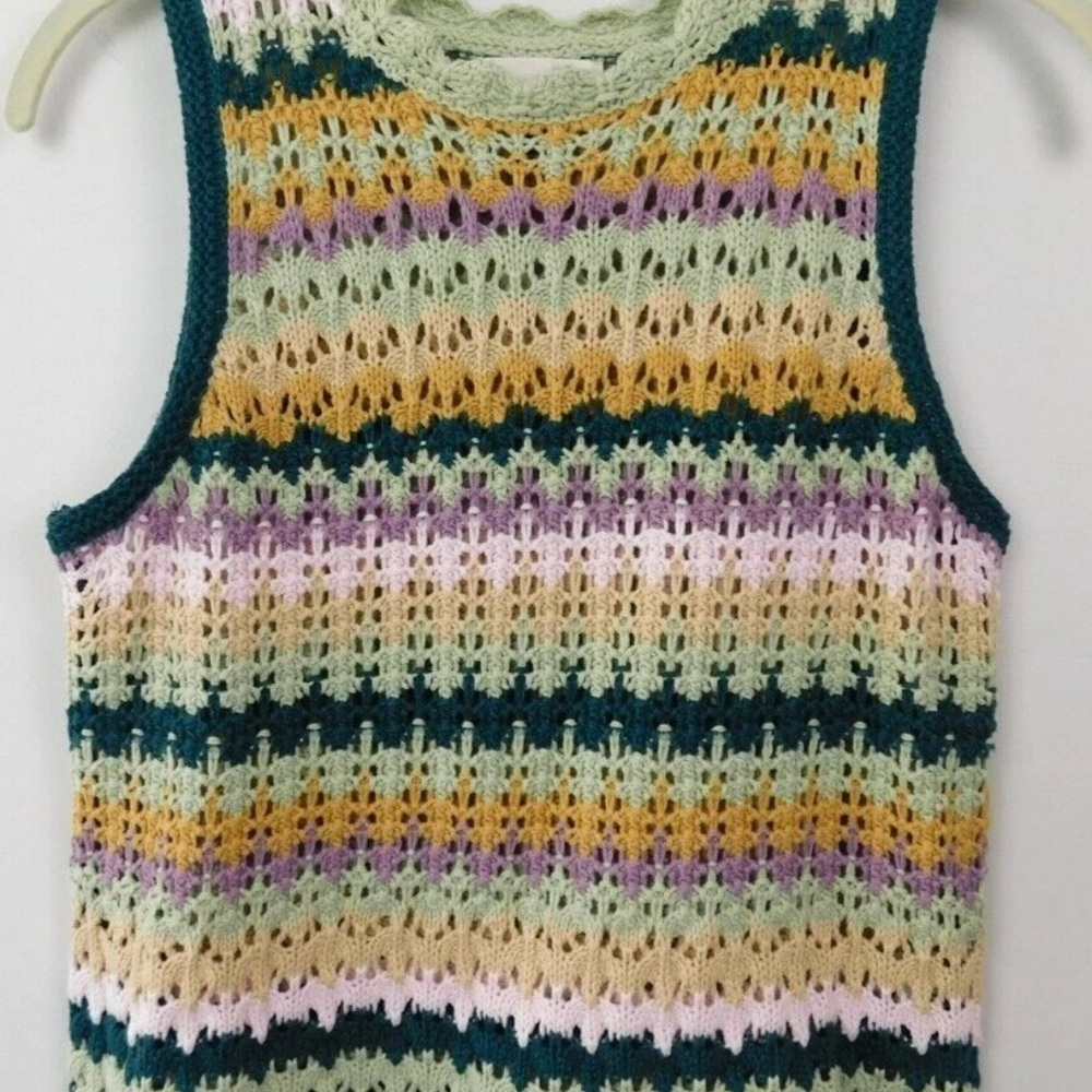 Universal Thread Green and Pink Cropped Ribbed Tank Top - Picture 2 of 3